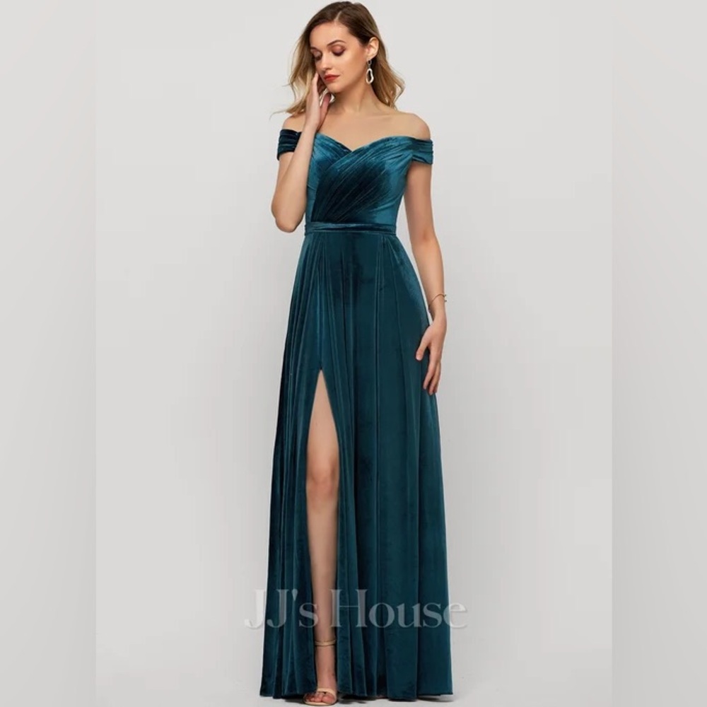A-line Off the Shoulder Floor-Length Velvet Evening Dress